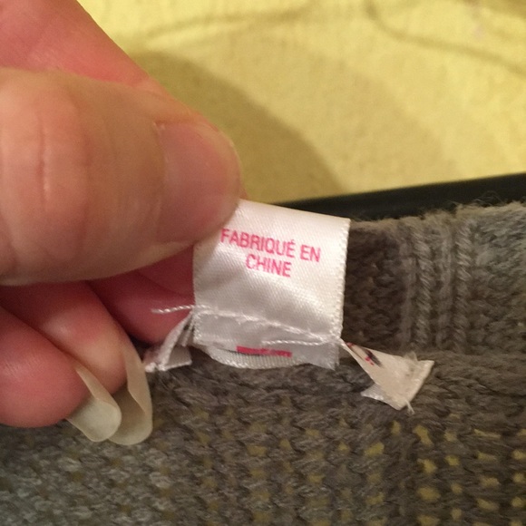 EUC Xhilaration faux fur vest, gray color, women size - Picture 4 of 14